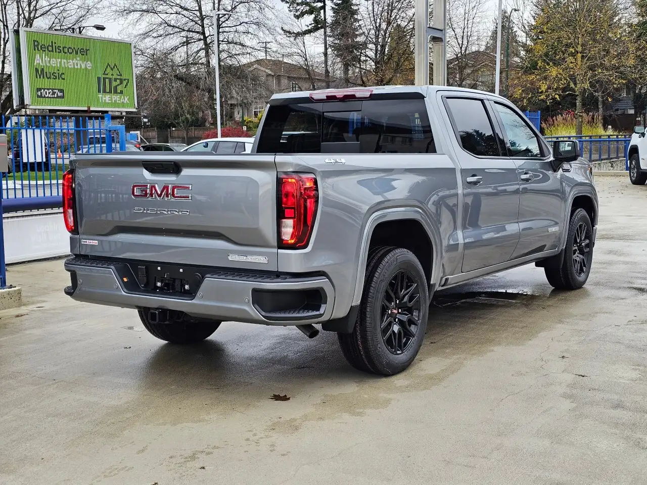 GMC Sierra 1500 снимка GMC Sierra 1500