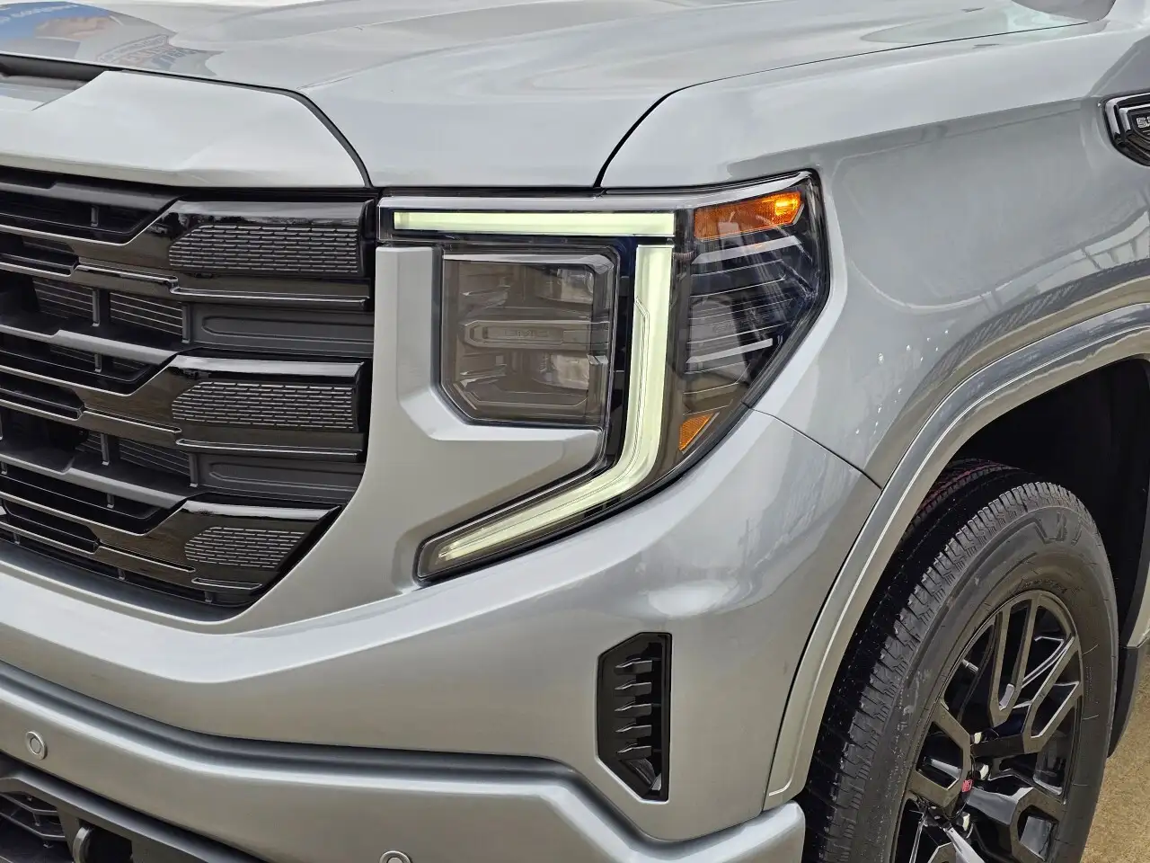 GMC Sierra 1500 снимка GMC Sierra 1500