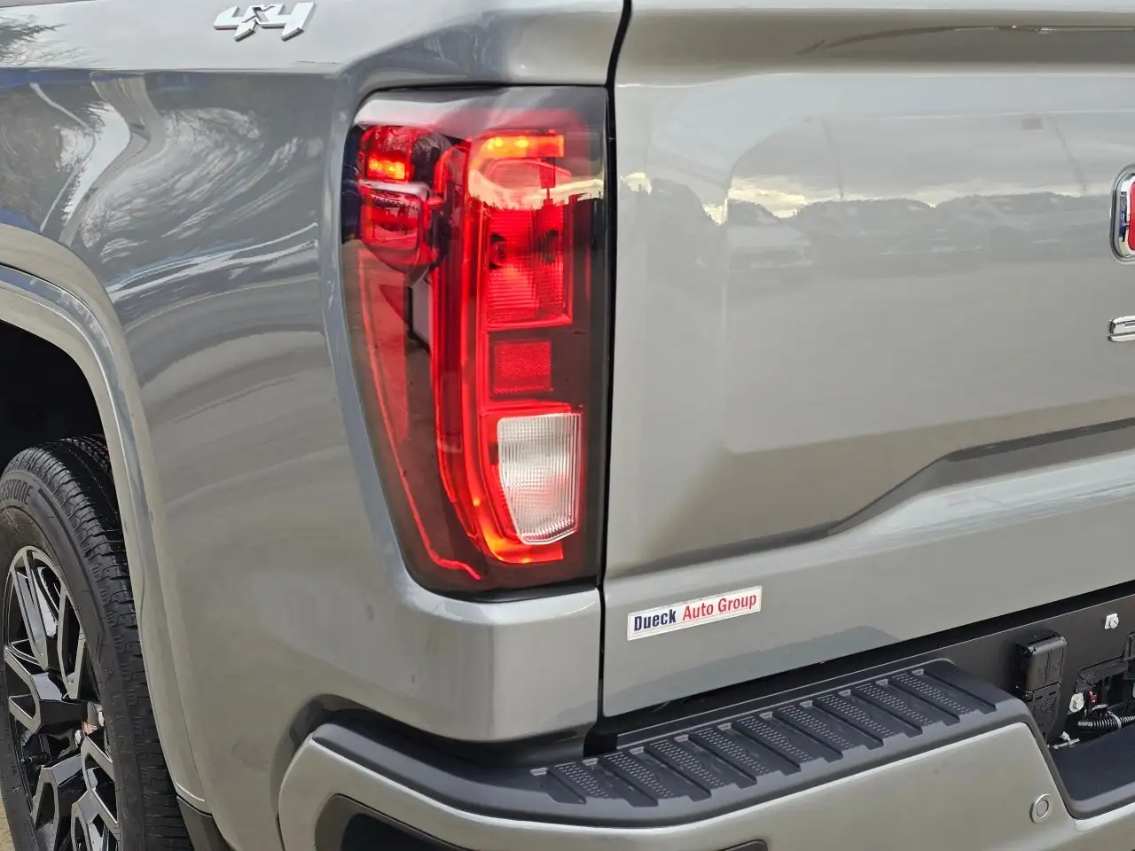 GMC Sierra 1500 снимка GMC Sierra 1500