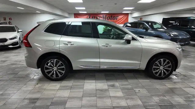 Volvo XC60 view 7