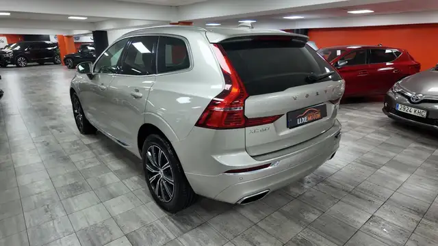 Volvo XC60 view 4