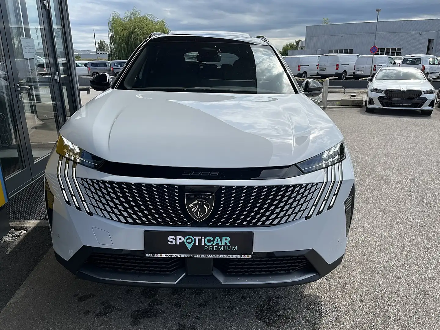 Peugeot 5008 mHEV 145 e-DCS6 GT Aut. Weiß - 2