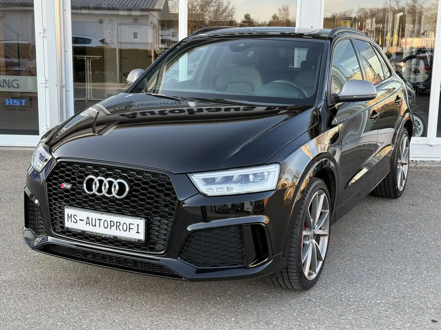 Audi Q3 RS Q3 2.5 TFSI S tronic quattro perf. Pano Leder Nero - 2