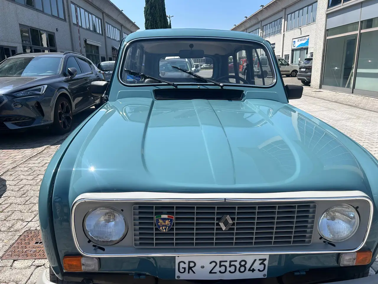 Renault R 4 4, foto 1