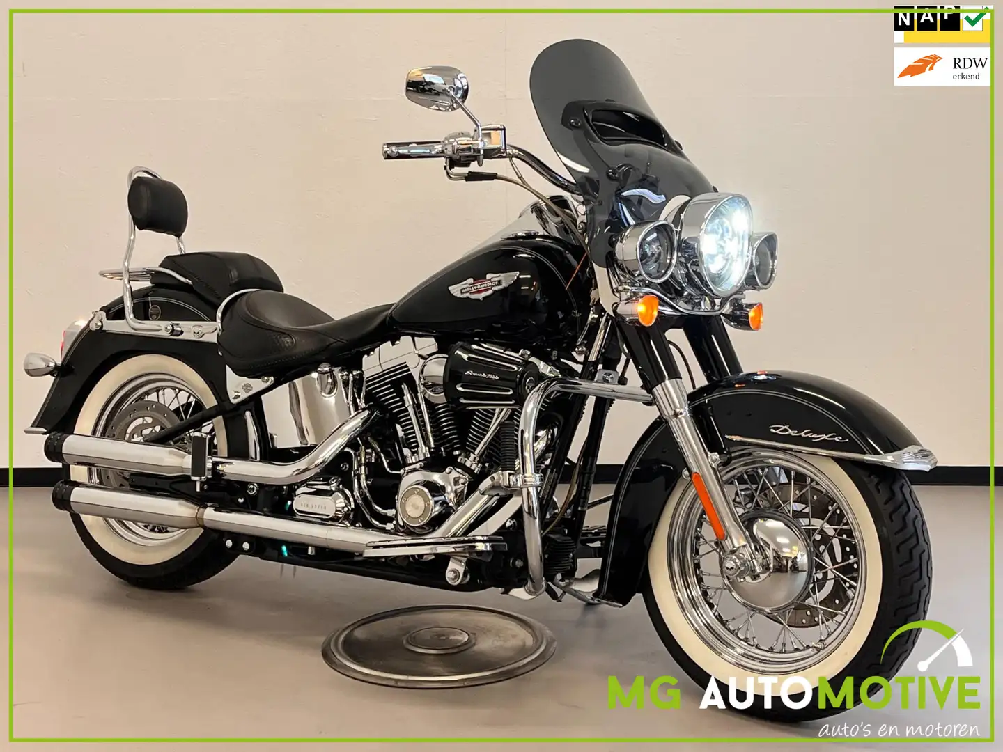 Harley-Davidson Softail 96 FLSTN Deluxe | UNIEK EXEMPLAAR MET HEEL VEEL AC - 1
