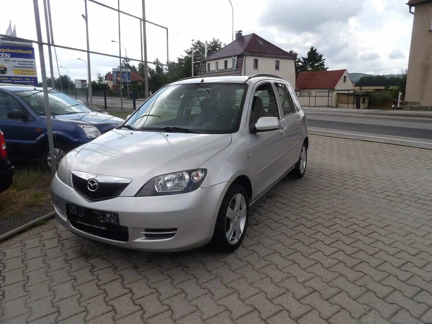 Mazda 2 1.4 Active Klima Radio Aluräder HU AU Neu Gris - 1