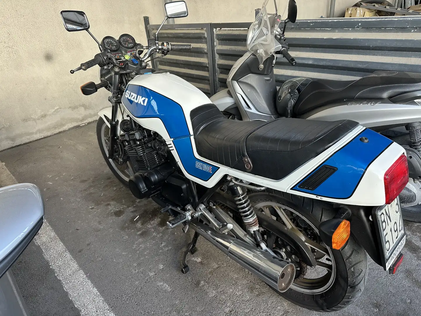 Suzuki GSX 1100 E Blanco - 2