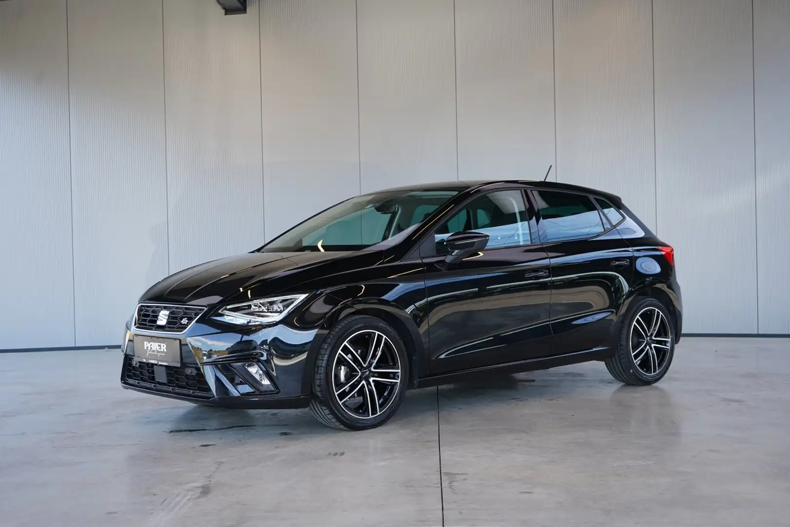 SEAT Ibiza FR EcoTSI Schwarz - 1