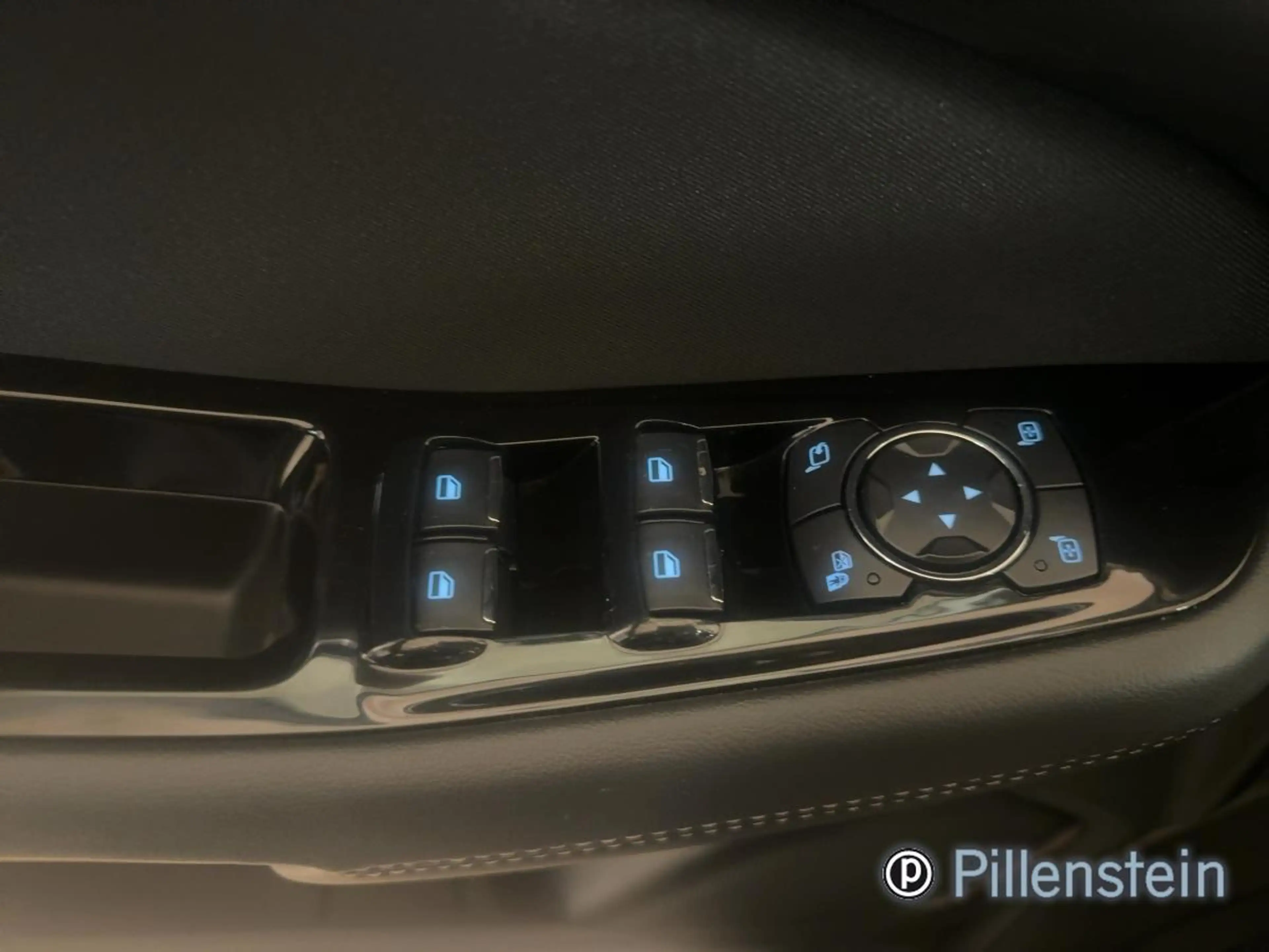 Ford S-Max 1.5 EcoBoost Titanium NAVI KAMERA SHZ — photo 15
