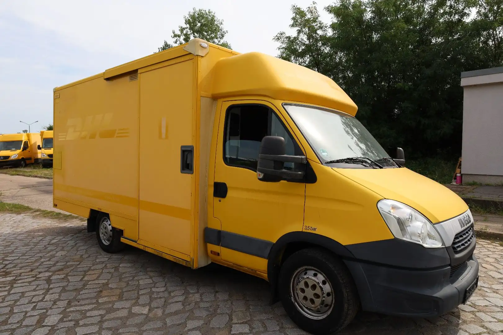 Iveco IS35SI2AA Daily/ Regalsystem/Luftfeder/1. Hand/ Jaune - 2