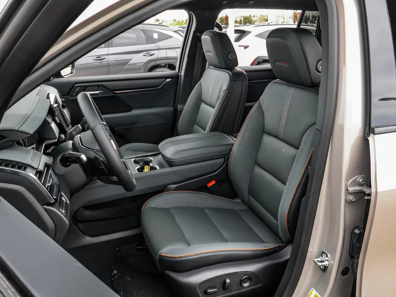GMC Acadia снимка GMC Acadia