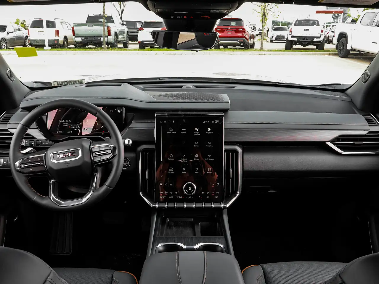 GMC Acadia снимка GMC Acadia