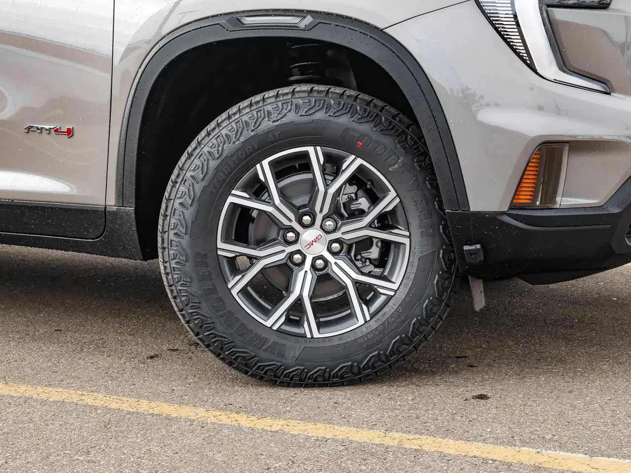 GMC Acadia снимка GMC Acadia