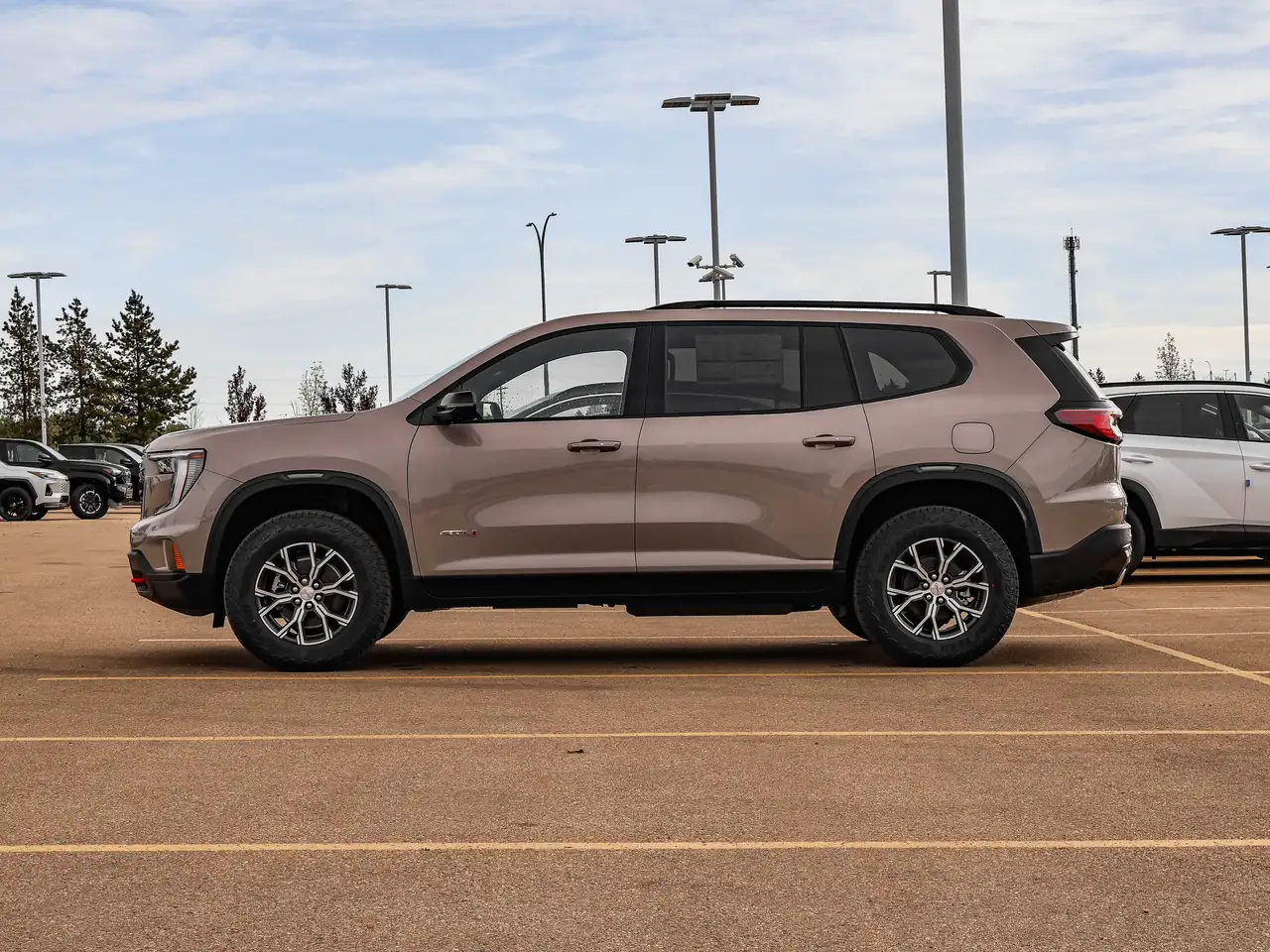 GMC Acadia снимка GMC Acadia