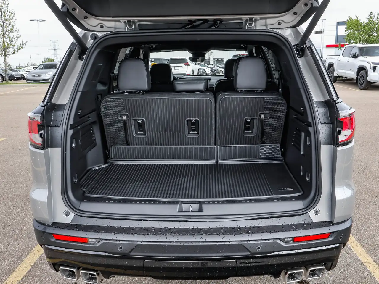GMC Acadia снимка GMC Acadia