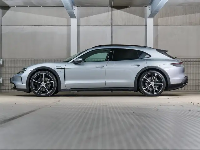 Porsche Taycan 4 Cross Turismo Ansicht 6