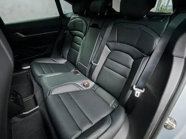 Porsche Taycan 4 Cross Turismo Ansicht 15