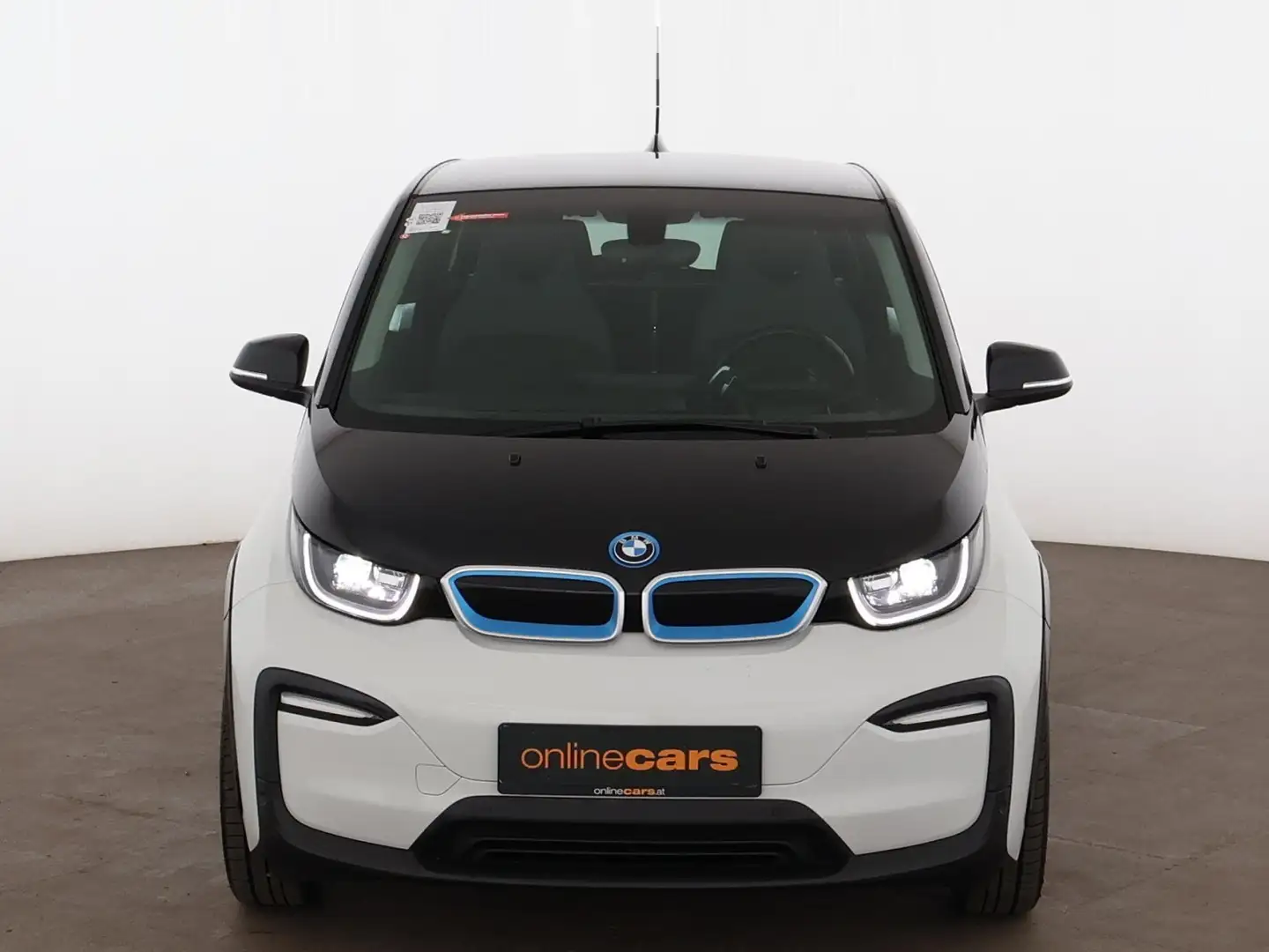 BMW i3 42kWh Aut LED WAERMEPUMPE NAVI R-CAM SITZHZG Weiß - 2