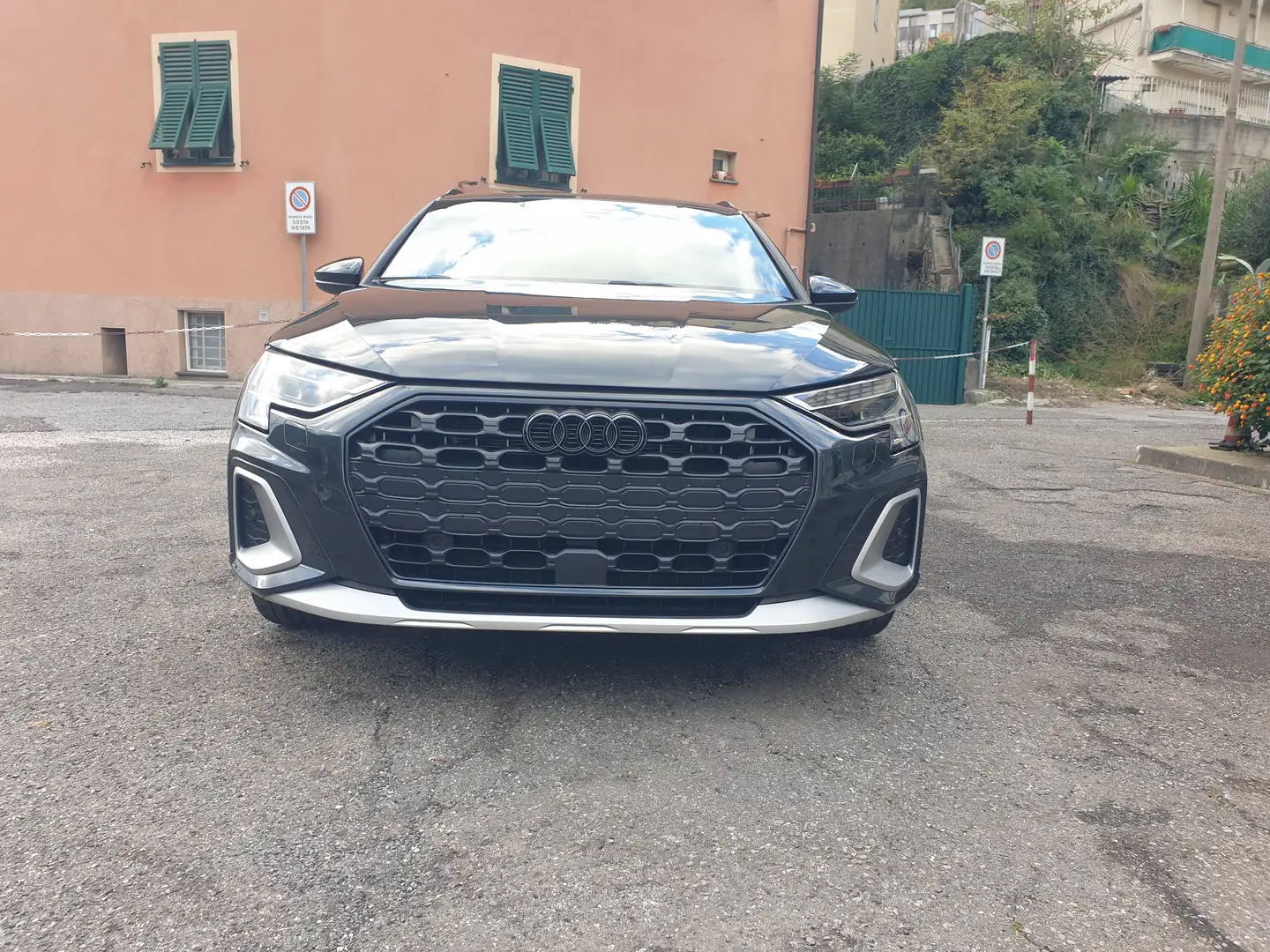 Audi A3 A3 allstreet 2.0 tdi Slinea  150cv s-tronic Grigio - 2