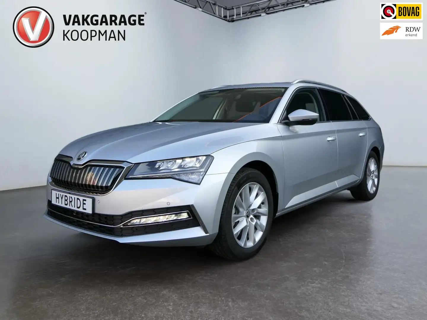 Skoda Superb Combi 1.4 TSI iV Business Edition Plus Hybride/Vir Gris - 1