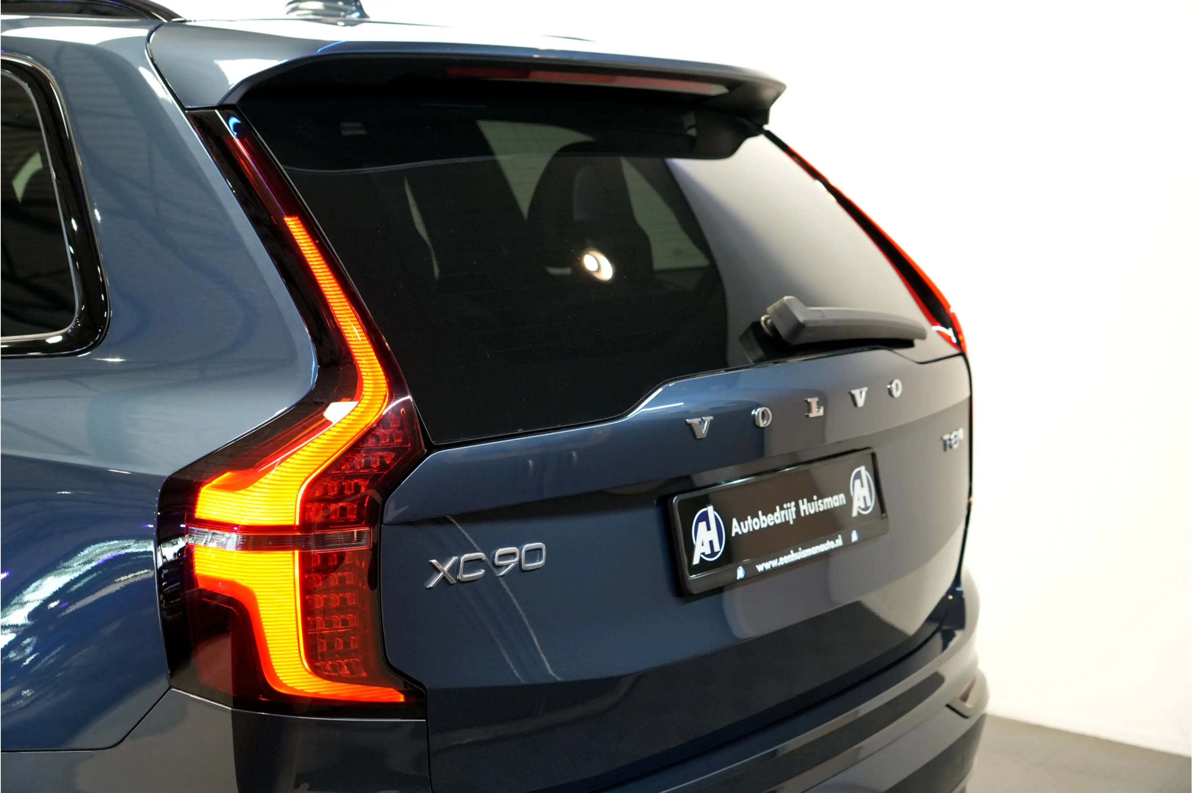 Volvo XC90 2.0 T8 AWD 335kW/456pk Aut8 Recharge Ultra Dark 7P — photo 37