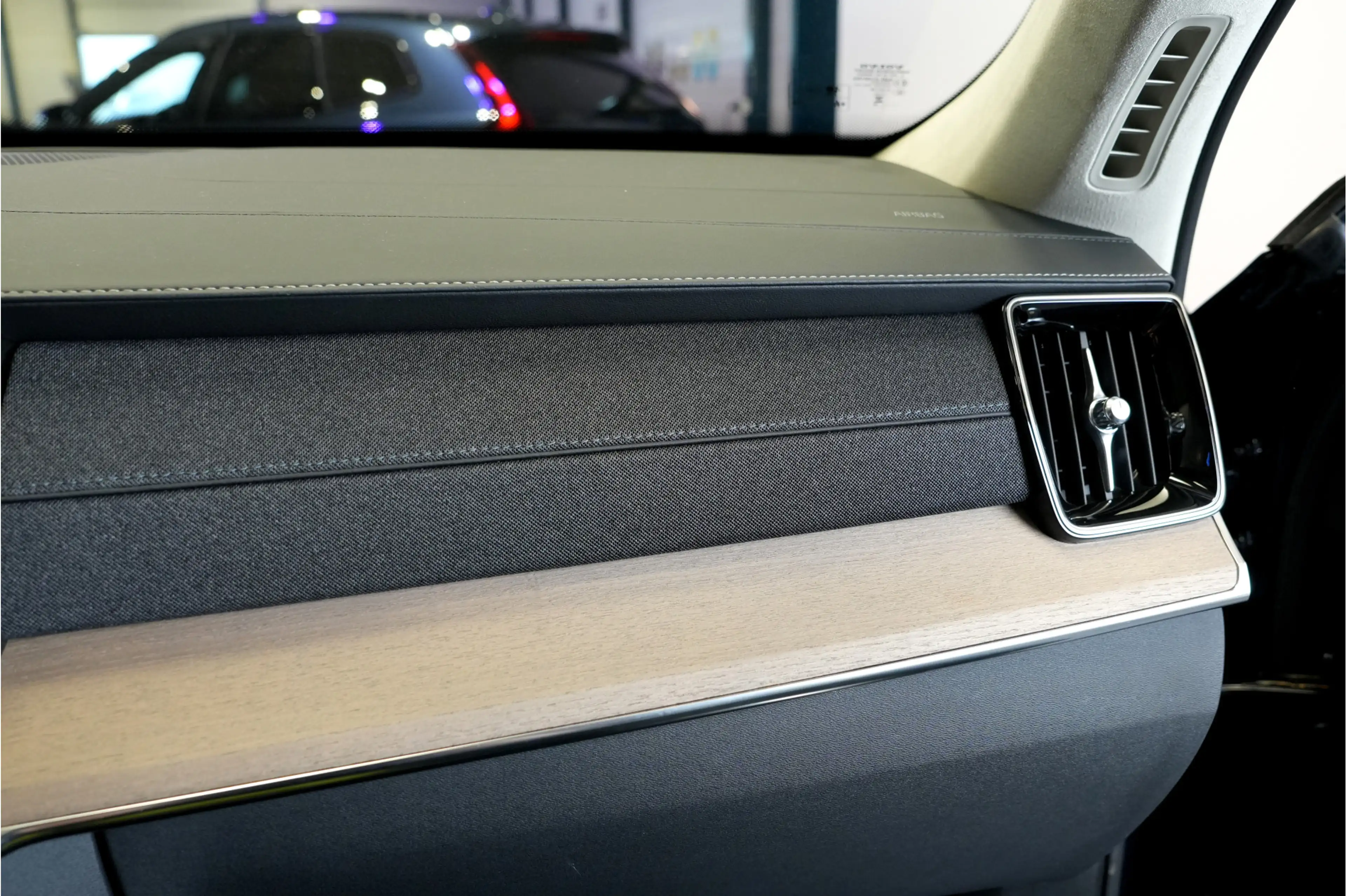 Volvo XC90 2.0 T8 AWD 335kW/456pk Aut8 Recharge Ultra Dark 7P — photo 43