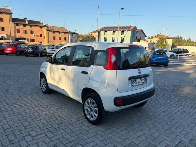 Fiat Panda view 3