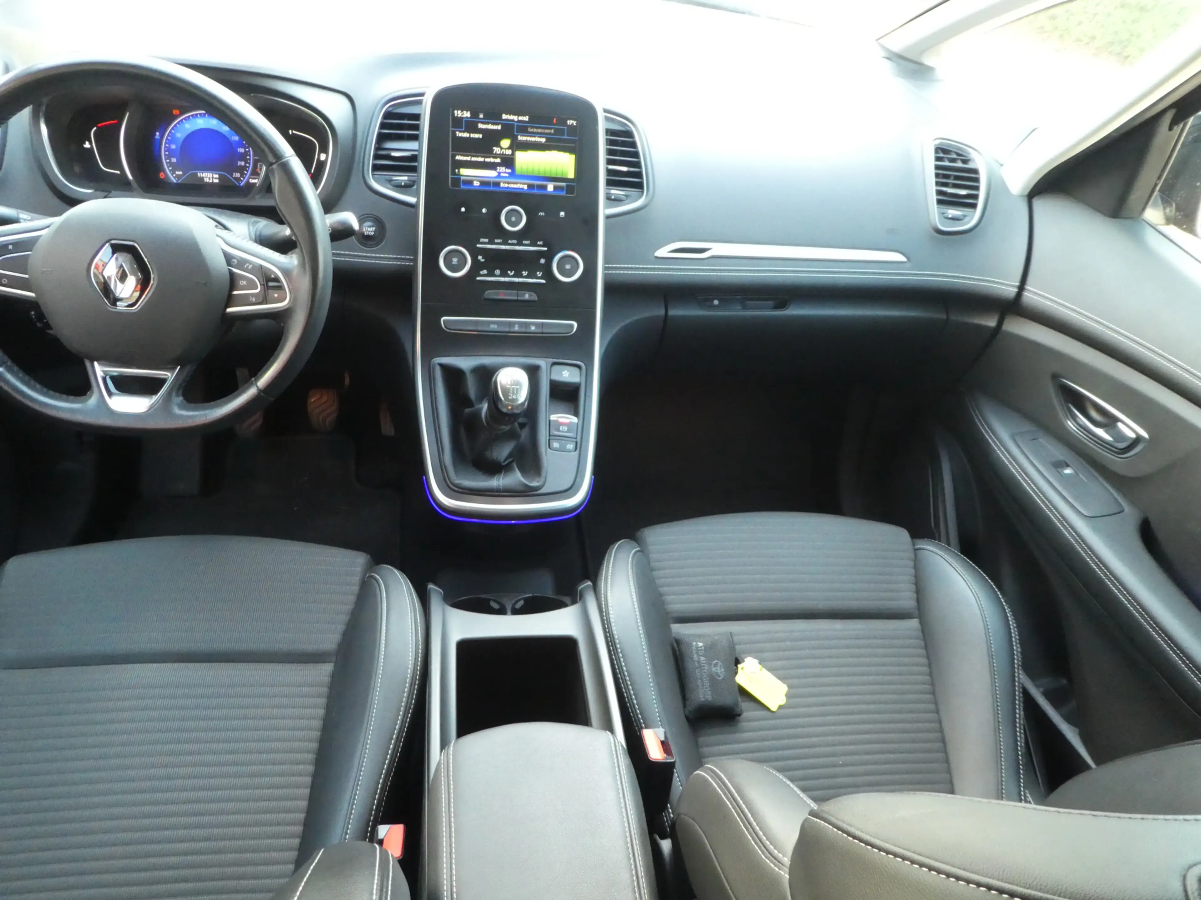 Renault Scenic 1.2 TCe Intens Clima, Trekhaak, Navi, 20 "Lm Velge — photo 17
