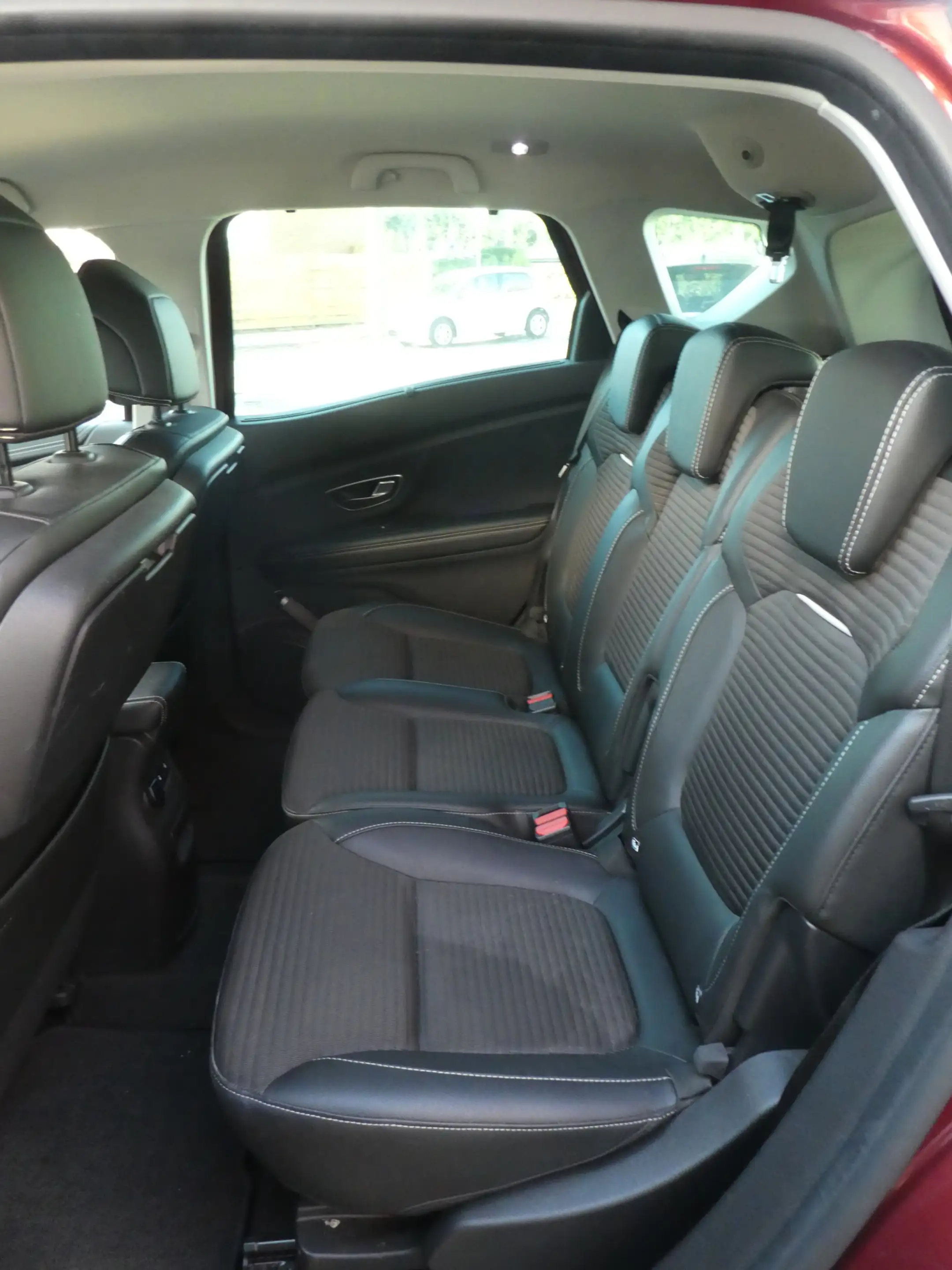 Renault Scenic 1.2 TCe Intens Clima, Trekhaak, Navi, 20 "Lm Velge — photo 13