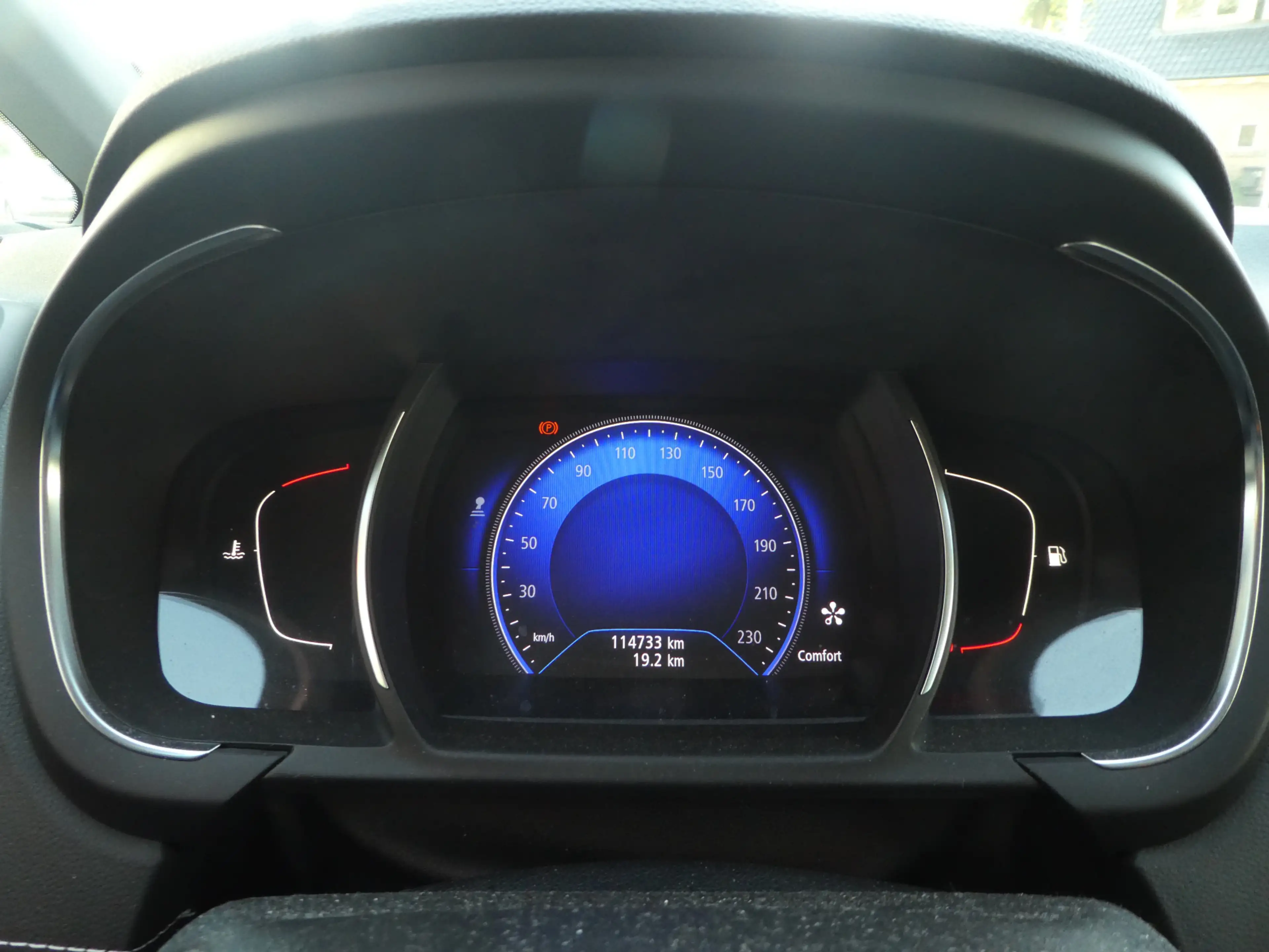 Renault Scenic 1.2 TCe Intens Clima, Trekhaak, Navi, 20 "Lm Velge — photo 23