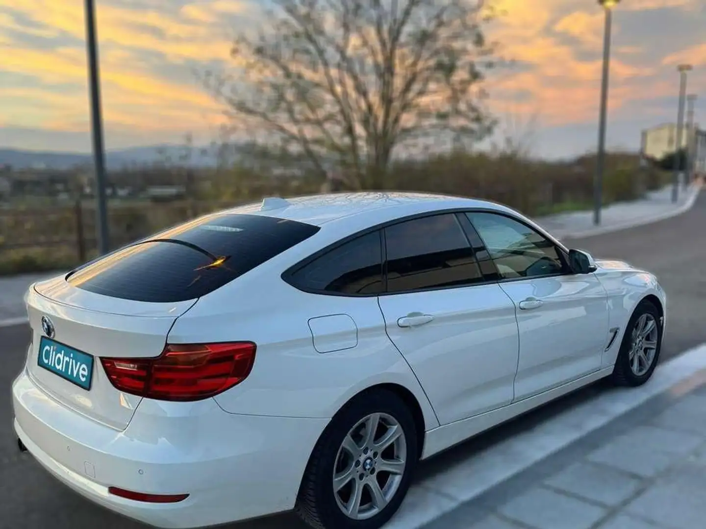 BMW 320 320d Gran Turismo Blanco - 2
