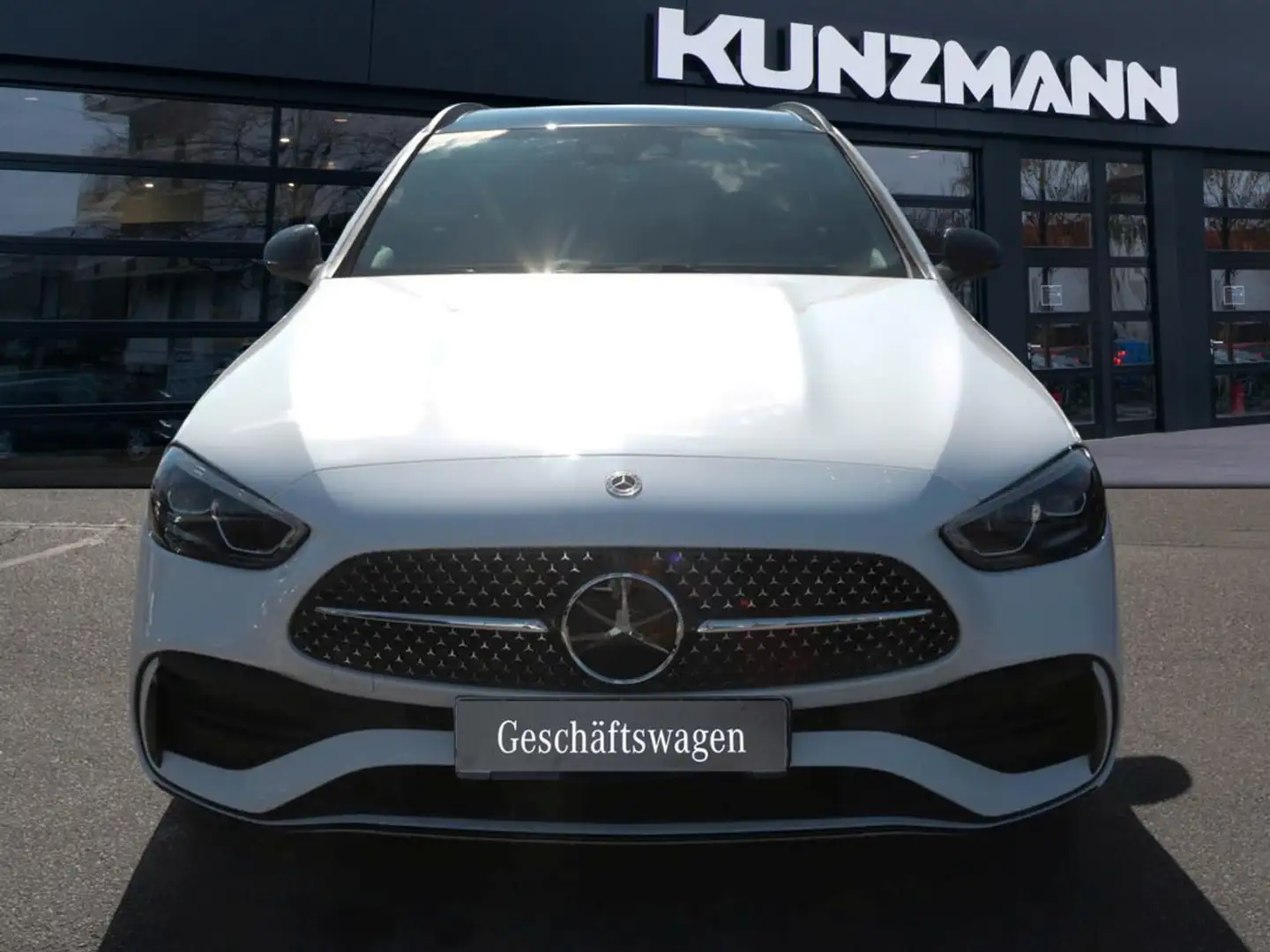 Mercedes-Benz C 220 d 4MATIC T-Modell AMG Night Panorama AHK Weiß - 2