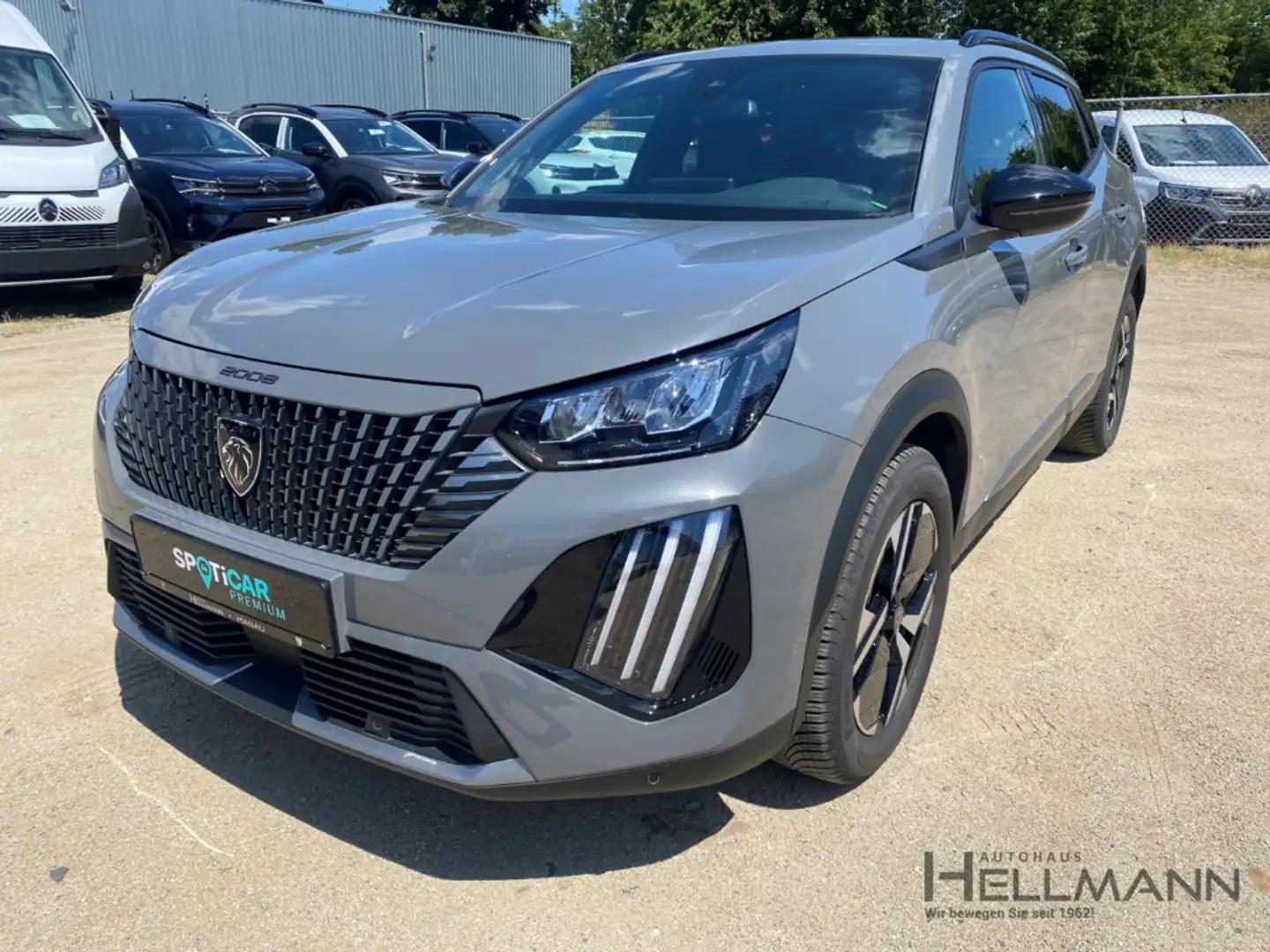 Peugeot 2008 Allure 1.2 PureTech 100 6-Gang Grau - 2