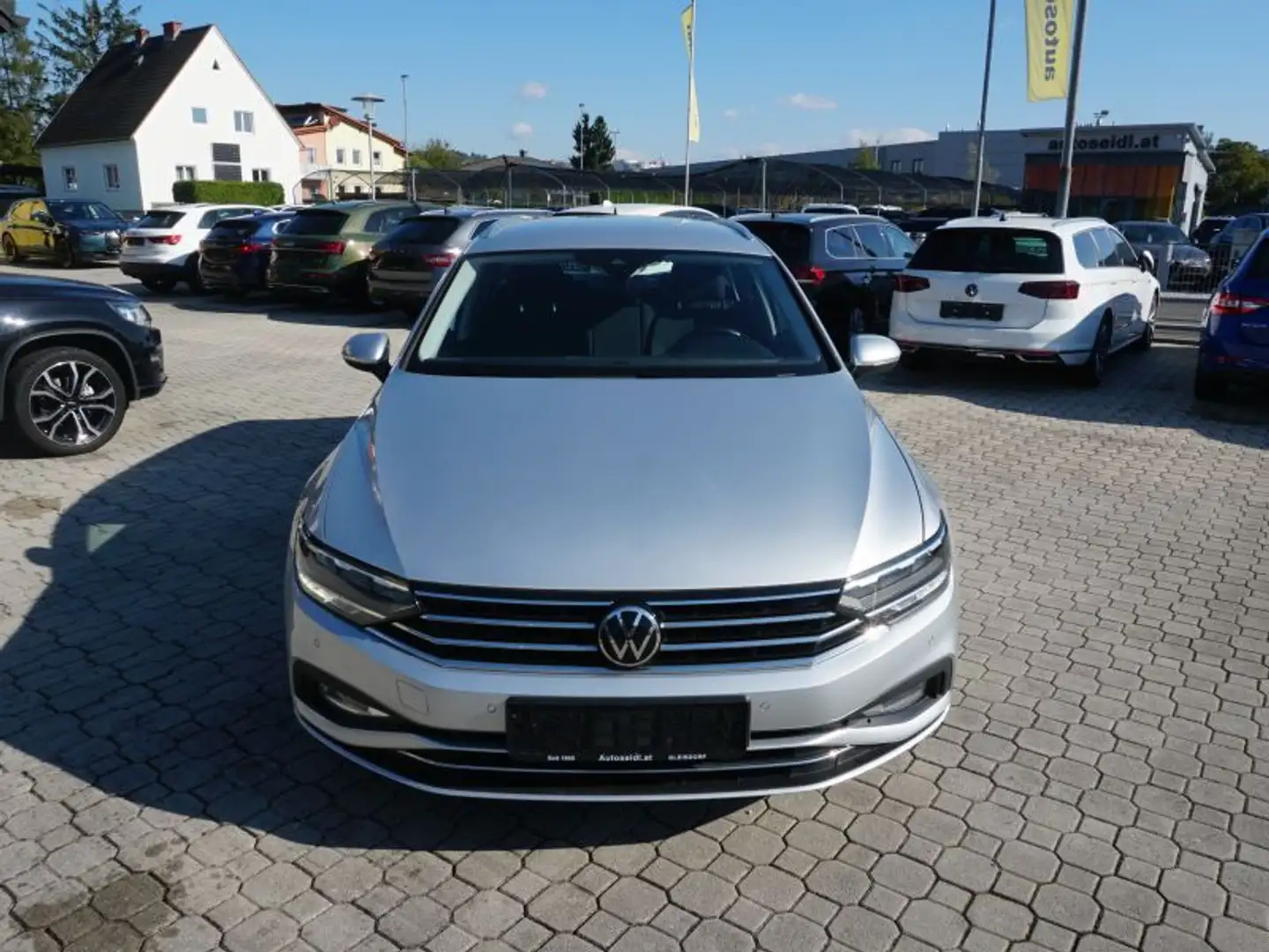 Volkswagen Passat Variant Business 2,0 SCR TDI DSG *AHV+LED+NAVI* Silber - 2