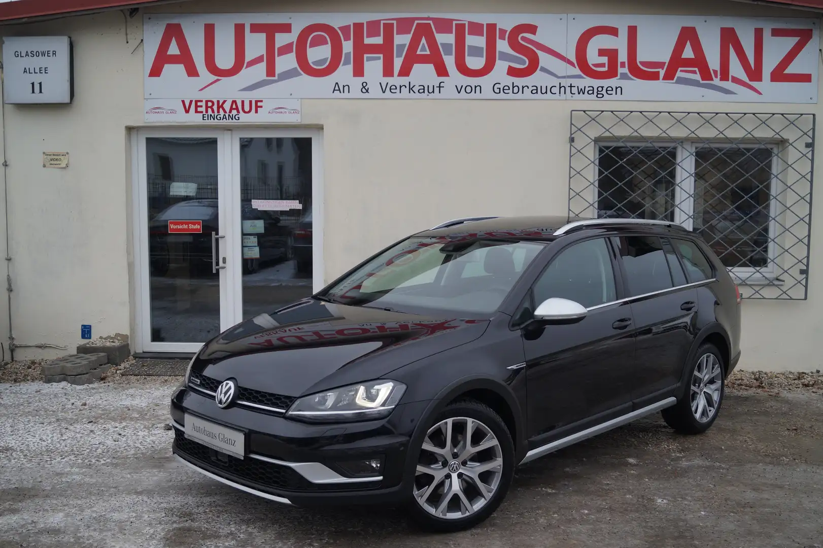 Volkswagen Golf Variant 2,0 TDI Alltrack 4Motion Panorama Schwarz - 1