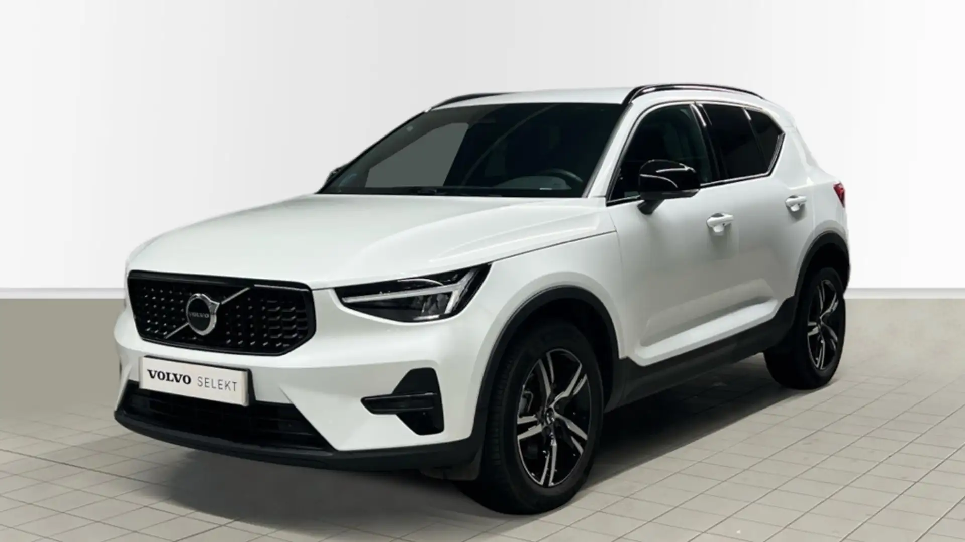 Volvo XC40 2.0 B3 PLUS DARK AUTO 163 CV - 1