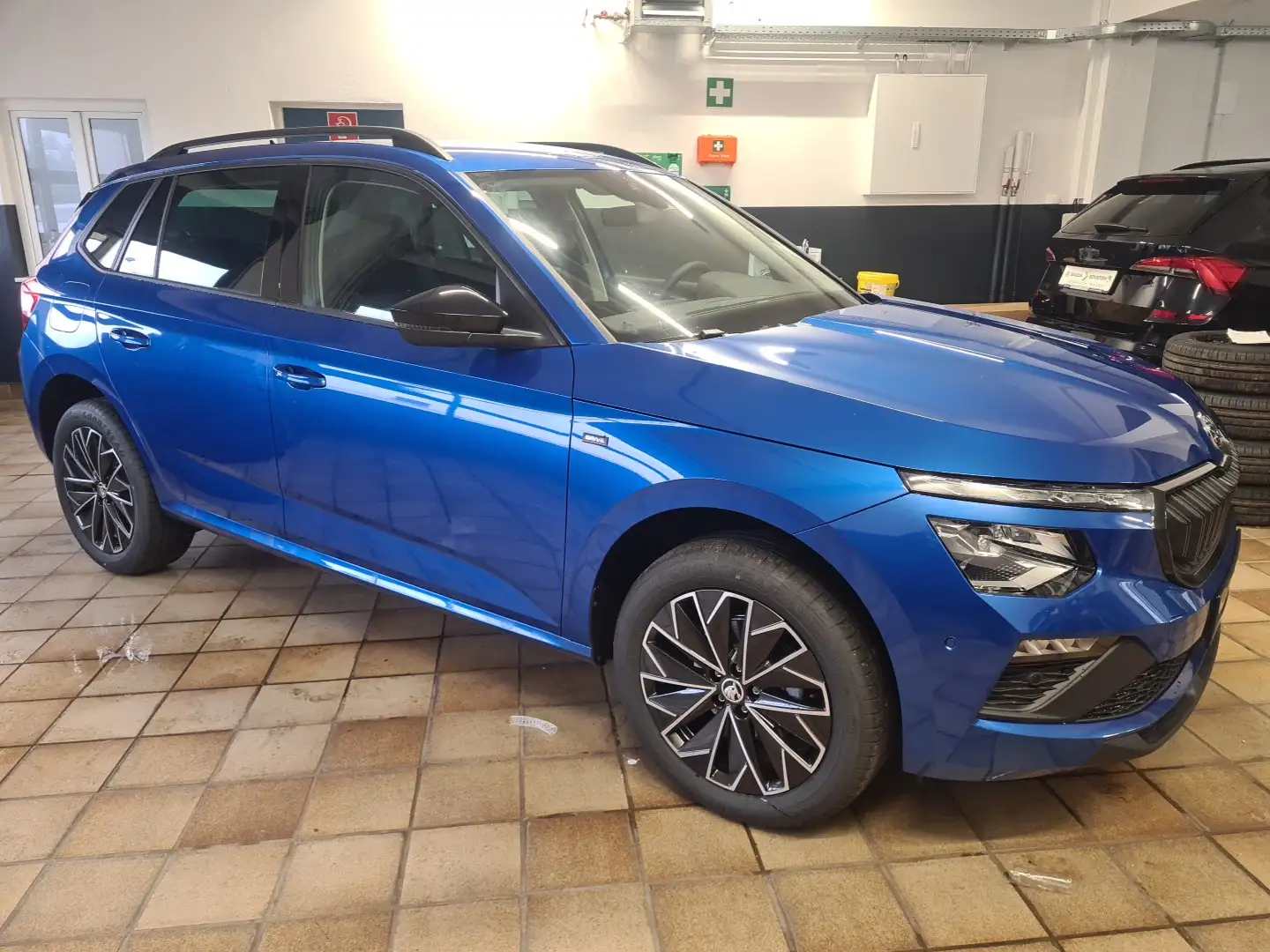 Skoda Kamiq Drive 1.0 TSI DSG Blau - 1