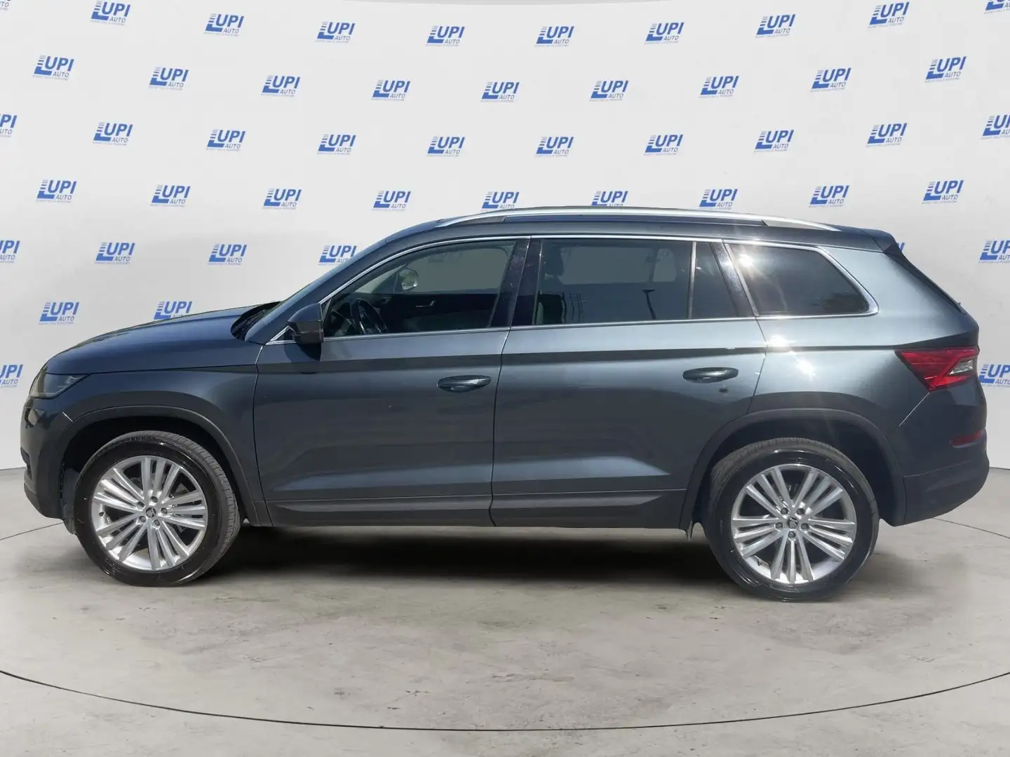 Skoda Kodiaq 2.0 tdi Style dsg 7p.ti Grau - 2
