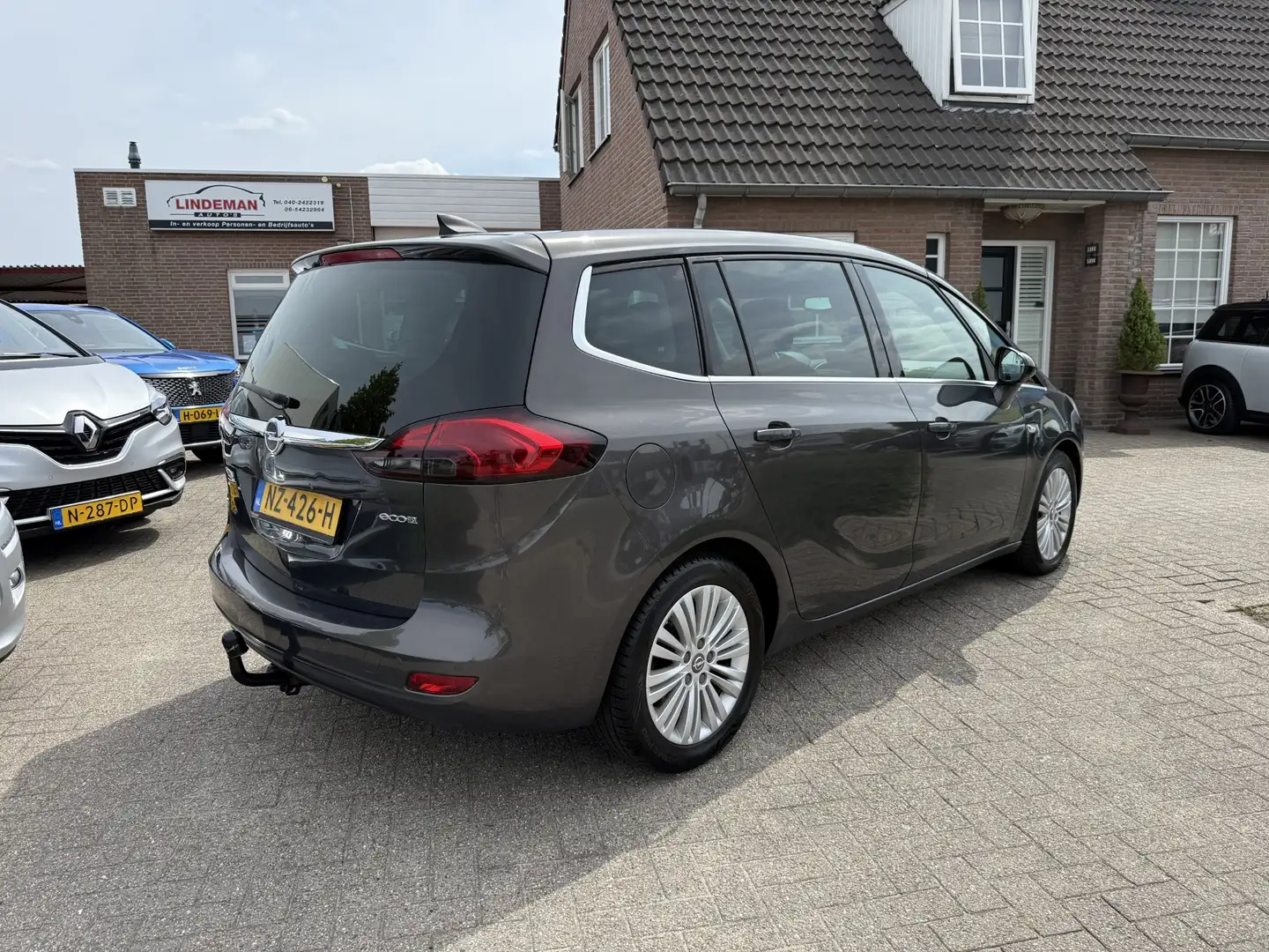Opel Zafira Tourer 1.4 Innovation 7p. Panoramadak Navigatie 17" Grijs - 2