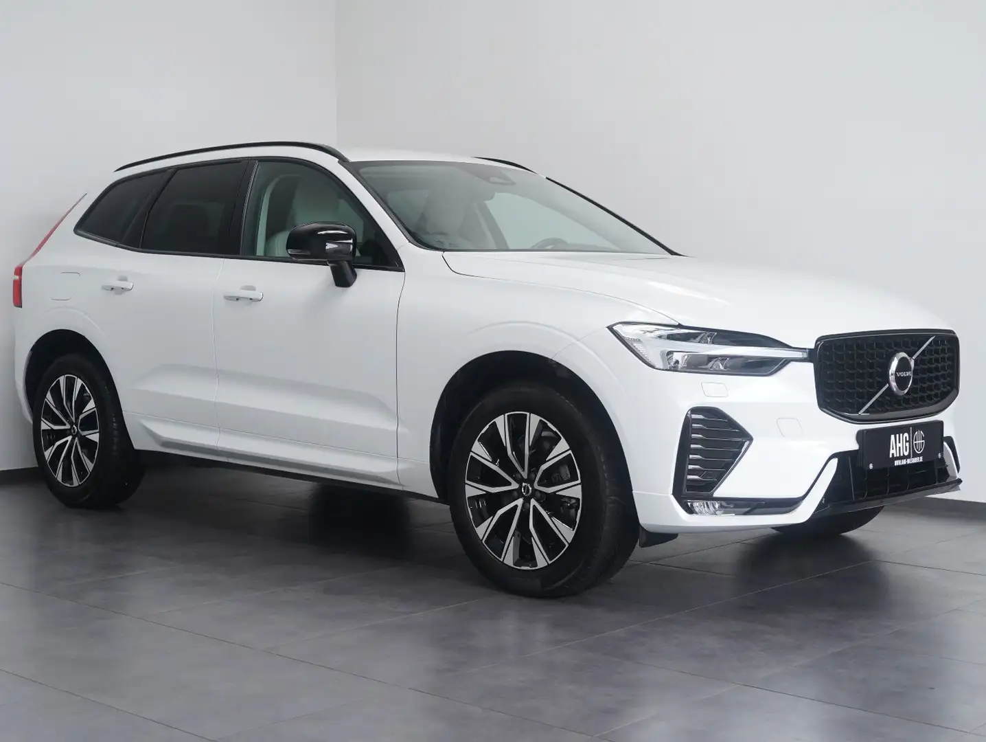 Volvo XC60 B4 D AWD Plus Dark H&K/ILS/FOUR-C/BLIS Blanc - 2