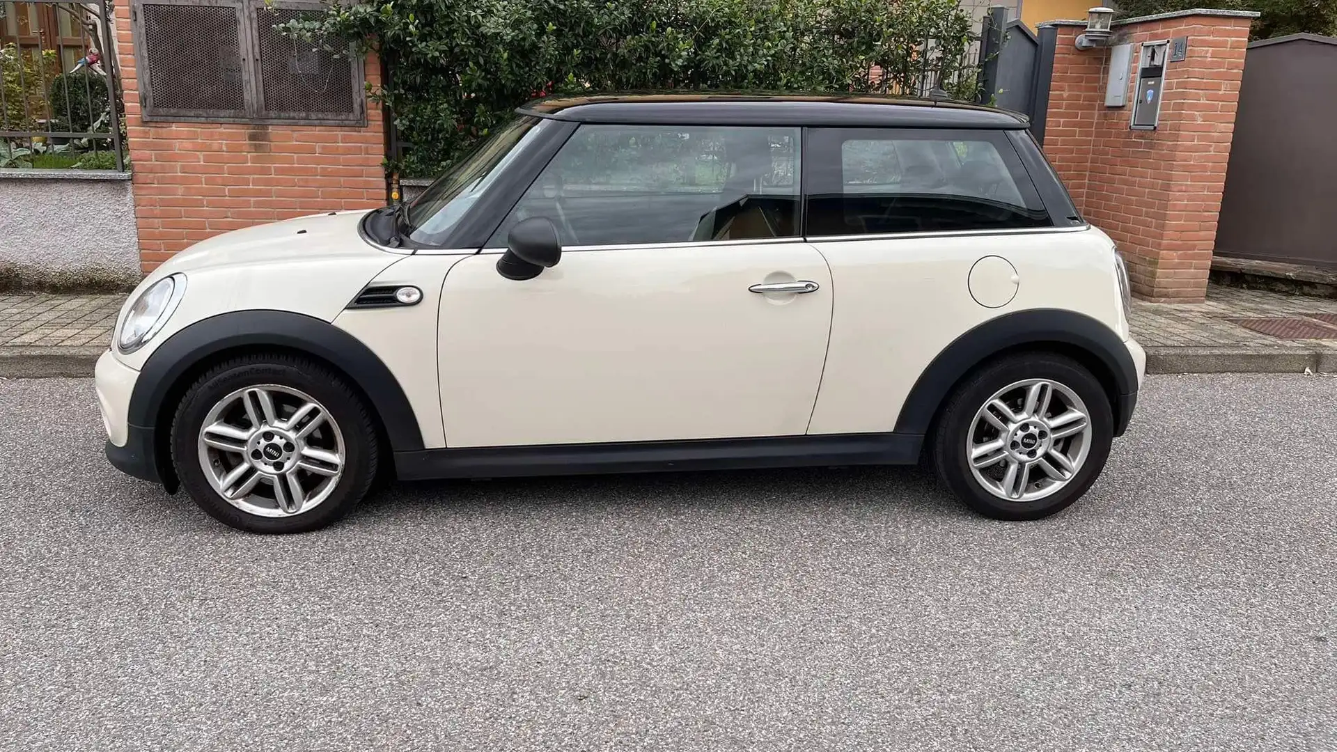MINI Cooper D 2.0 auto - 2