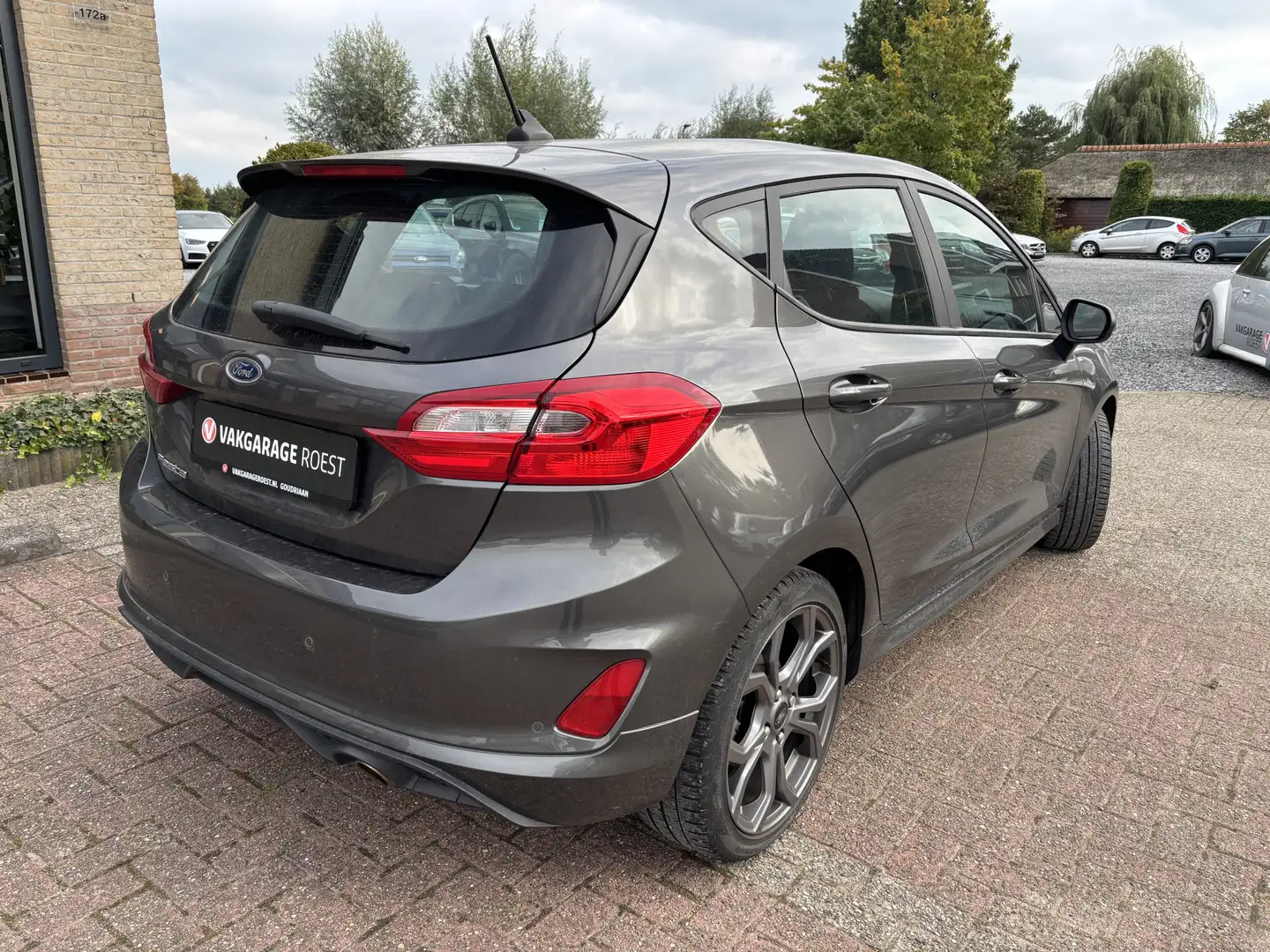 Ford Fiesta 5DRS 1.0 EcoBoost ST-Line All-Seasons / Sport inte Gris - 2