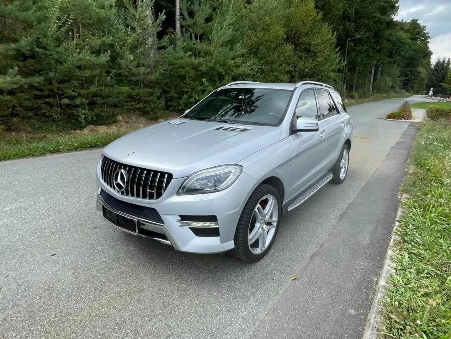 Mercedes-Benz ML 350 ML 350 BlueTEC 4MATIC Aut. DPF Silber - 2