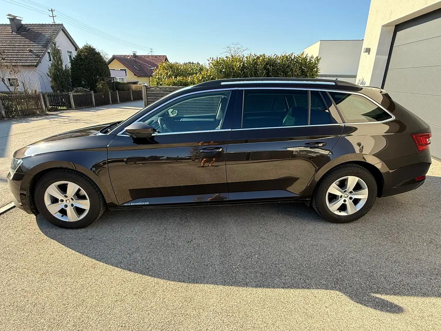 Skoda Superb Kombi 2,0 TDI Active DSG - 1