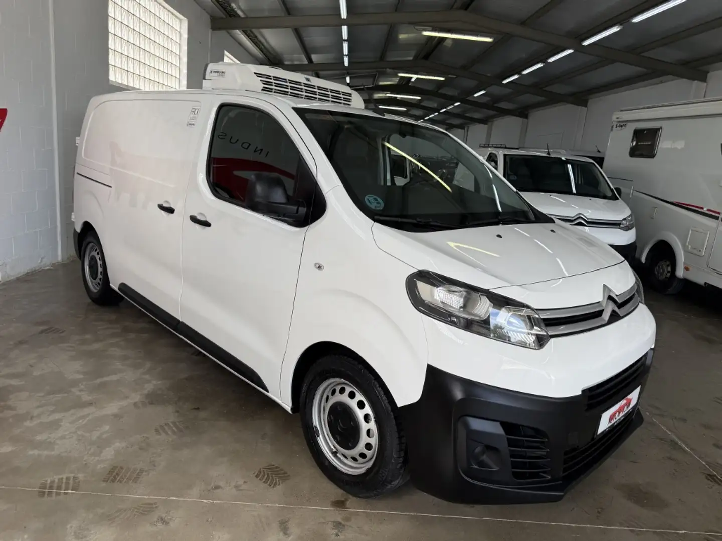 Citroen Jumpy Fg. BlueHDI Talla M S&S Control 100 Blanco - 1