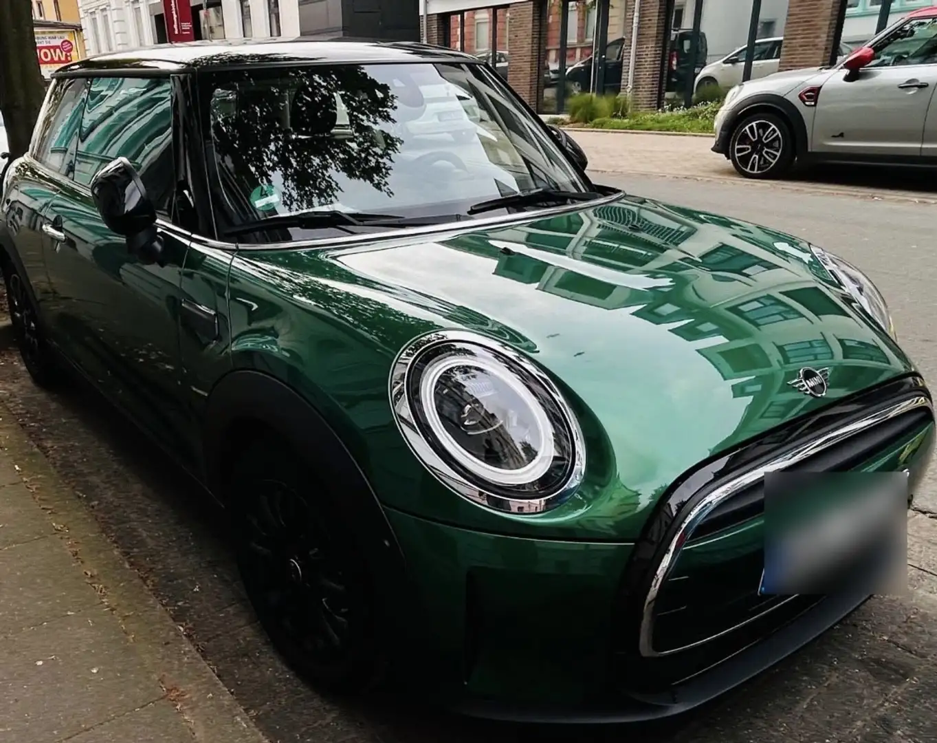 MINI Cooper Automatik auf Stahlfelgen, Allwetter+Sommerreifen Grün - 2