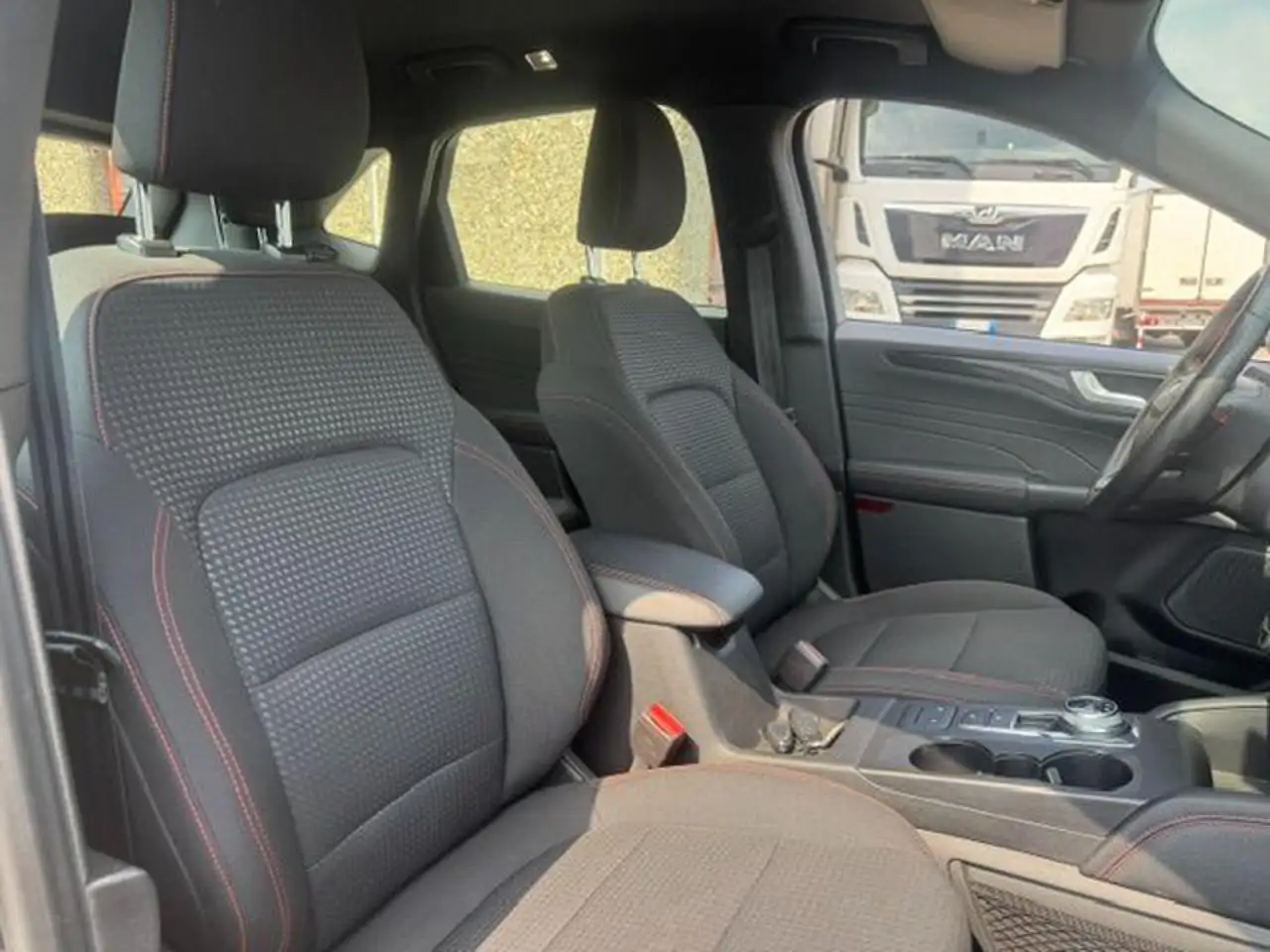Ford Kuga 2.5 Full Hybrid 190 CV CVT AWD ST-Line Design, миниатюра 14