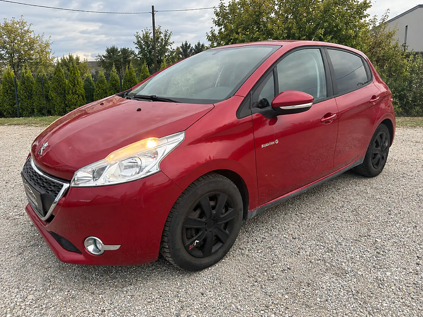 Peugeot 208 Active 1,2 VTi 82 Rot - 2