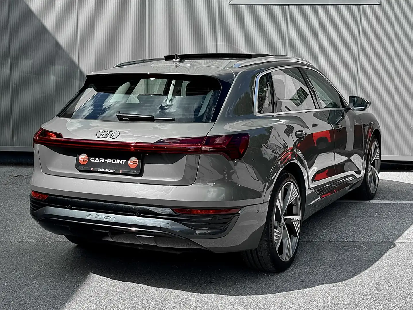 Audi Q8 e-tron Q8 55 e-tron quattro 106kWh Advanced Voll! 120k NP Grau - 2