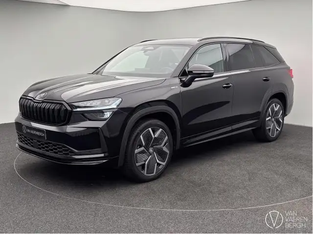 Skoda Kodiaq SPORTLINE/ 7 SEAT / TOWING HOOK/ 20inch/ PANO/ ACC